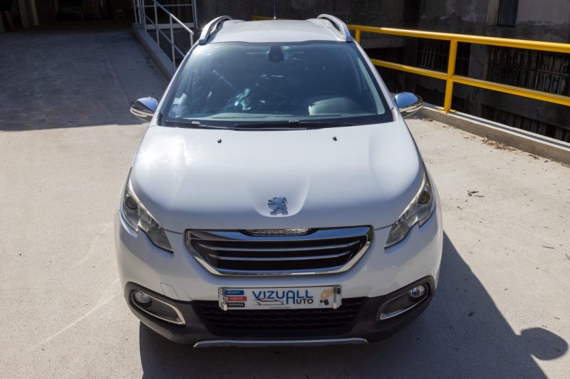 PEUGEOT 2008 1.2 PURE TECH 110 ALLURE 2015