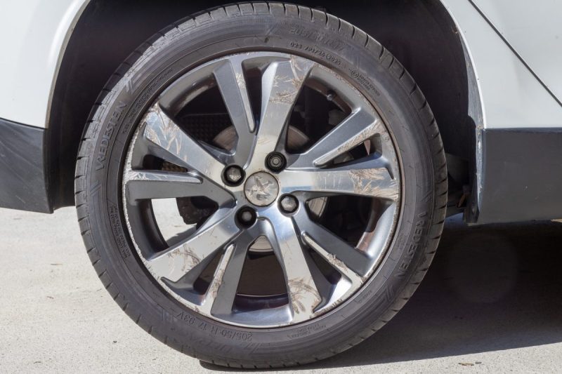 PEUGEOT 2008 1.2 PURE TECH 110 ALLURE 2015