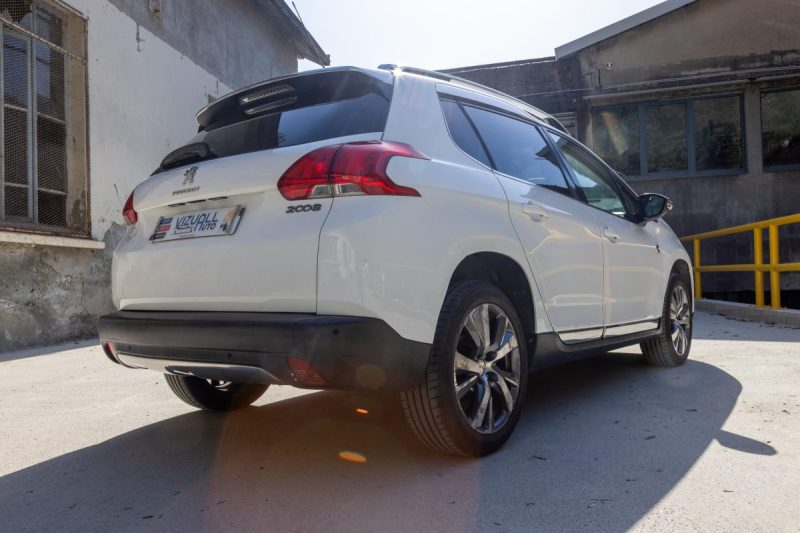 PEUGEOT 2008 1.2 PURE TECH 110 ALLURE 2015