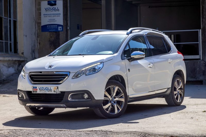 PEUGEOT 2008 1.2 PURE TECH 110 ALLURE 2015