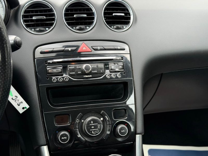 PEUGEOT 308 1.6 E-HDI 115 Pack Style - Clim - GPS - Bluetooth - Révisée & Garantie 6 Mois