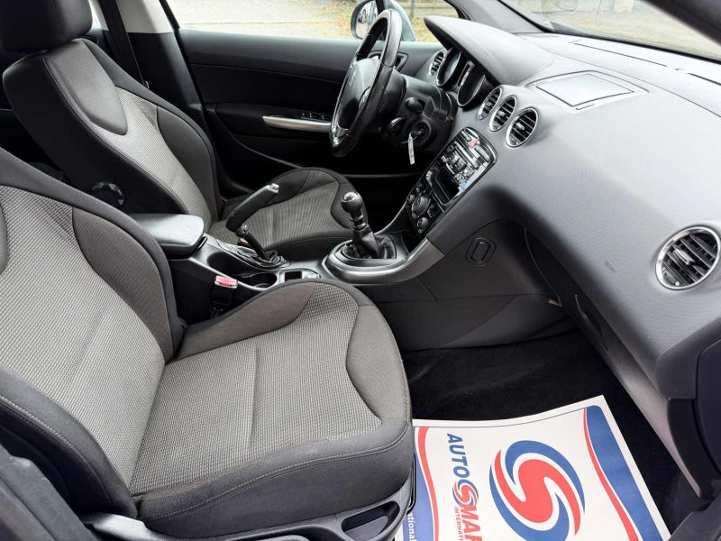 PEUGEOT 308 1.6 E-HDI 115 STYLE - Clim - GPS - Bluetooth - Révisée & Garantie 6 Mois
