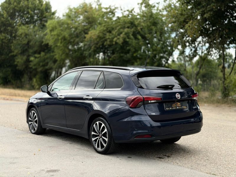 Fiat Tipo sw 1.6 Multijet 120 Lounge - Camera de Recul - GPS - Bluetooth - Révisée & Garantie 6 Mois