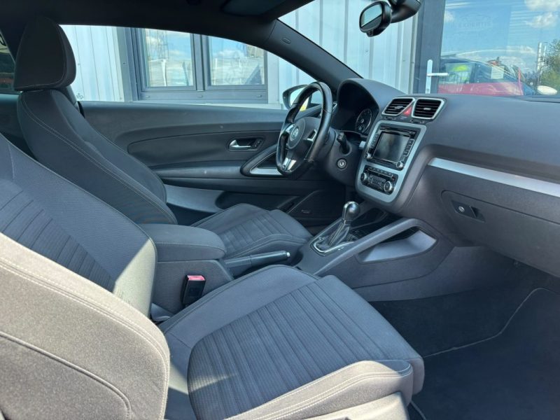 VOLKSWAGEN SCIROCCO 2.0 TSi DSG6 PACK TEAM 210CV