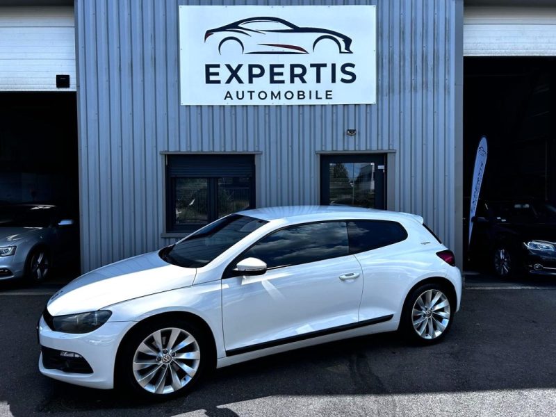 VOLKSWAGEN SCIROCCO 2.0 TSi DSG6 PACK TEAM 210CV