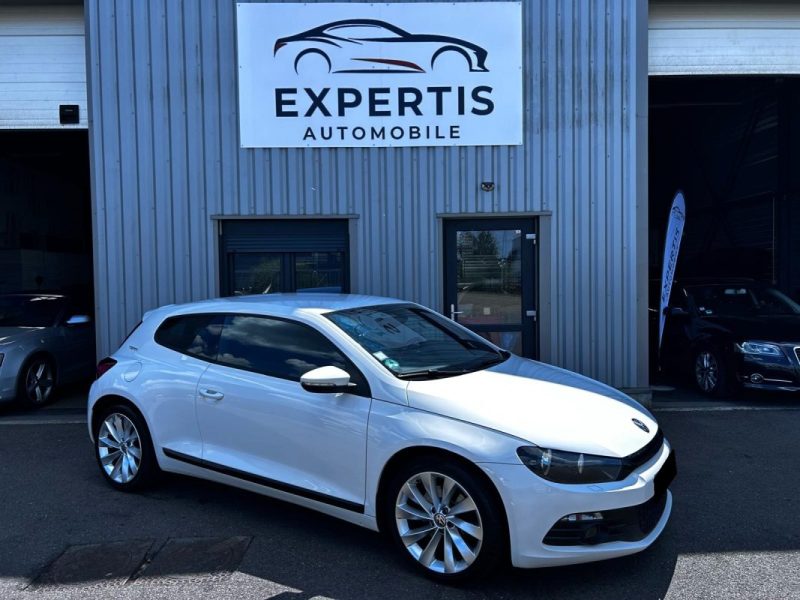 VOLKSWAGEN SCIROCCO 2.0 TSi DSG6 PACK TEAM 210CV