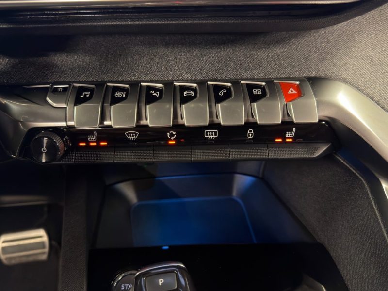 PEUGEOT 3008 II GT LINE 1.6 THP 165 Cv 1ERE MAIN INTERIEUR CUIR TOIT OUVRANT VIRTUAL - GARANTIE 1 AN