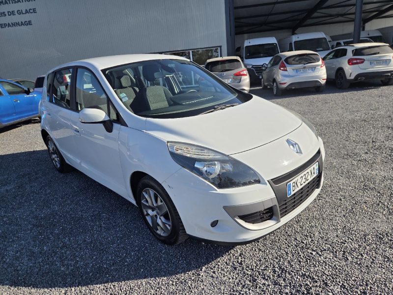 RENAULT SCÉNIC III DCI 110CV EXPRESSION 2011 163000 km 