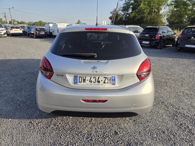 PEUGEOT 208 1.6 BLUE HDI 75 ACCES 2015 179000 KM 