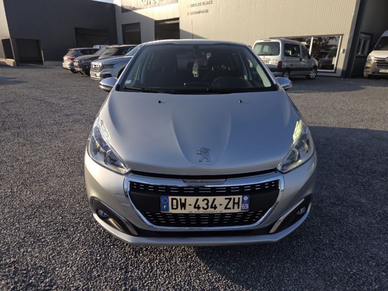 PEUGEOT 208 1.6 BLUE HDI 75 ACCES 2015 179000 KM 