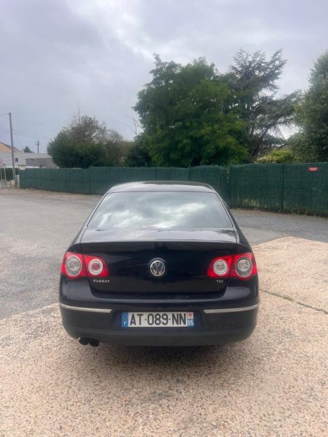 VOLKSWAGEN PASSAT EMBASSY 2.0 TDI 110 2010