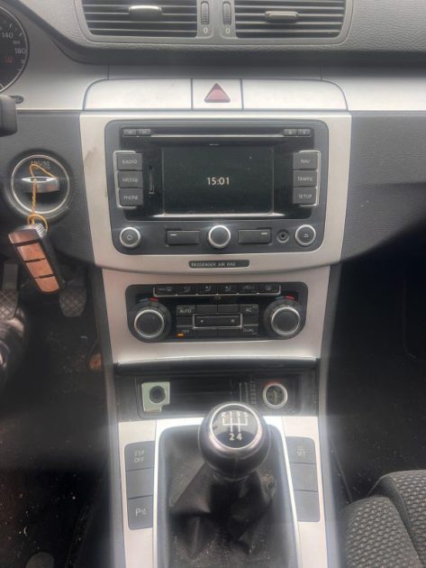 VOLKSWAGEN PASSAT EMBASSY 2.0 TDI 110 2010