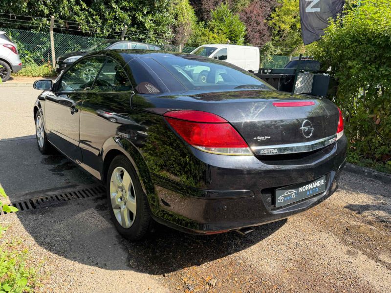 Opel Astra Twin Top 1.9 CDTI Linea Rossa 