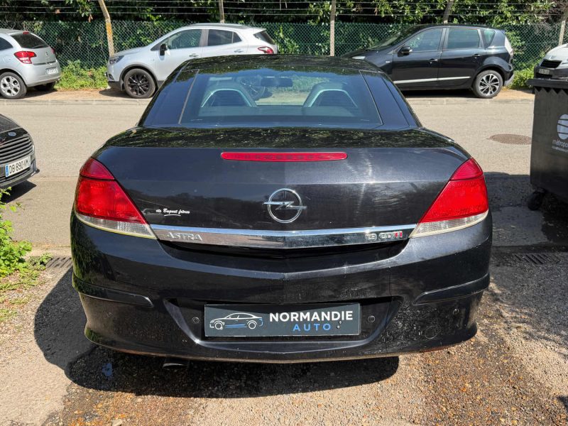 Opel Astra Twin Top 1.9 CDTI Linea Rossa 