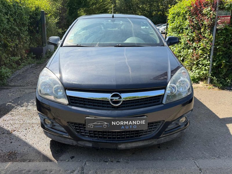 Opel Astra Twin Top 1.9 CDTI Linea Rossa 
