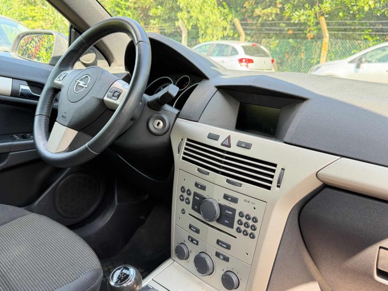 Opel Astra Twin Top 1.9 CDTI Linea Rossa 