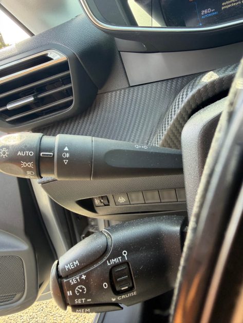 PEUGEOT 208 1.5 BLUEHDI 100  S&S BVM6