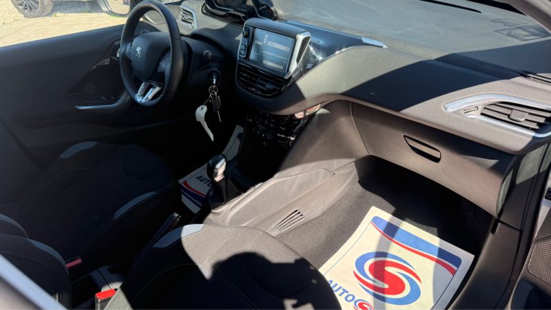 PEUGEOT 208 1.6 VTI 120 Cv ALLURE