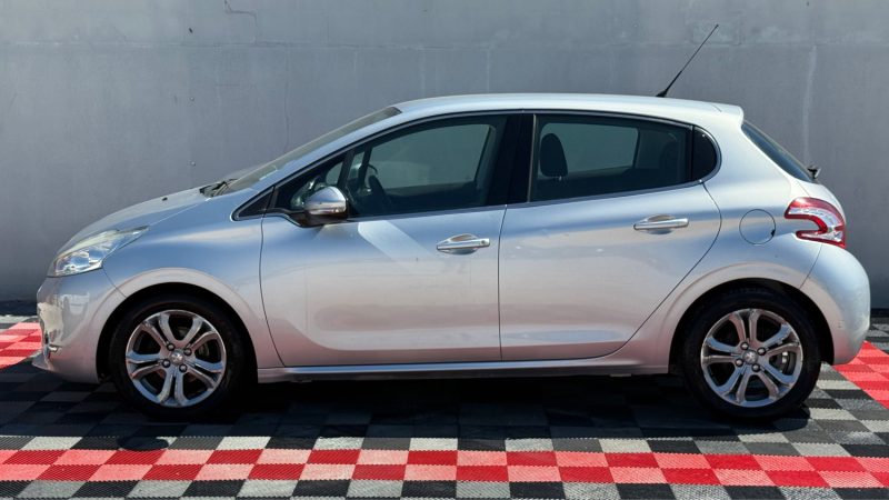 PEUGEOT 208 1.6 VTI 120 Cv ALLURE