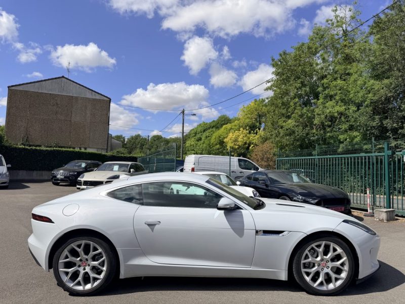 JAGUAR  F-TYPE  2018