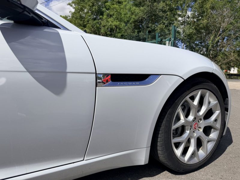 JAGUAR  F-TYPE  2018