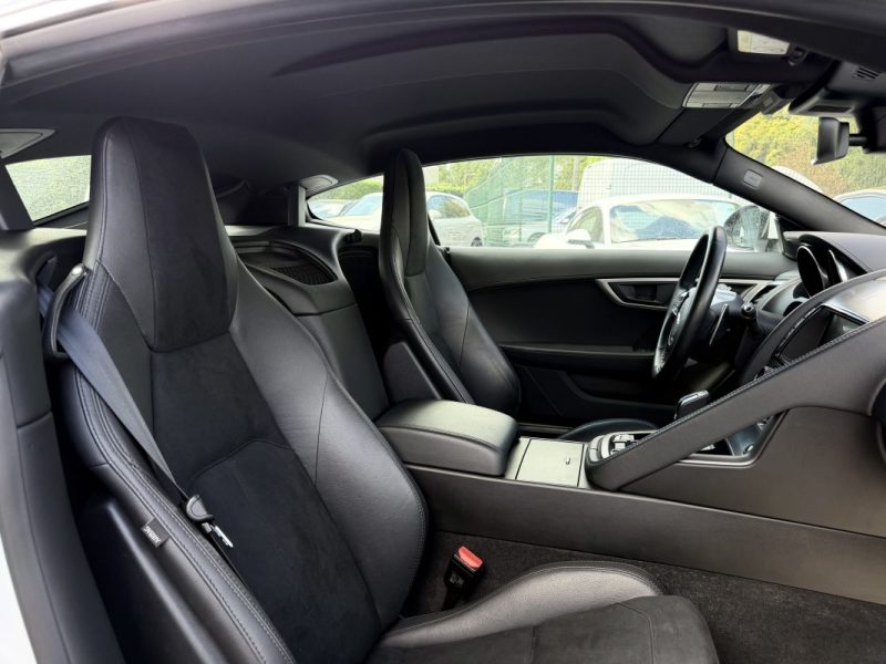JAGUAR  F-TYPE  2018