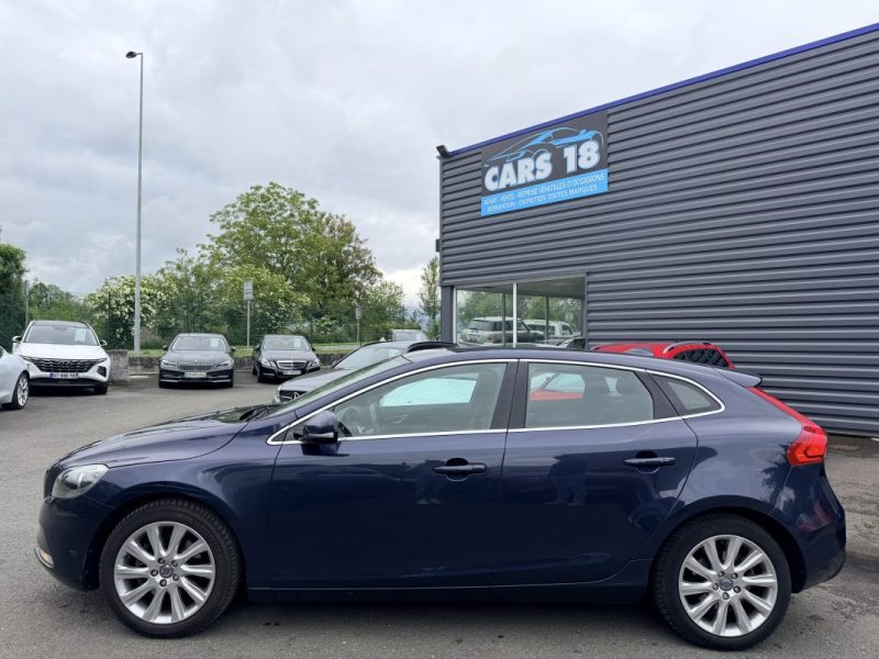 VOLVO V40 II T3 150 MOMENTUM 2013