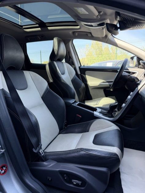 VOLVO XC60 (2) D4 181 CH XENIUM GEARTRONIC 8 2015