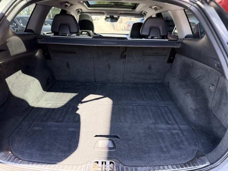 VOLVO XC60 (2) D4 181 CH XENIUM GEARTRONIC 8 2015