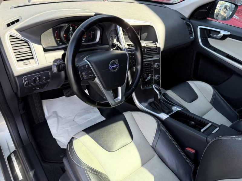 VOLVO XC60 (2) D4 181 CH XENIUM GEARTRONIC 8 2015