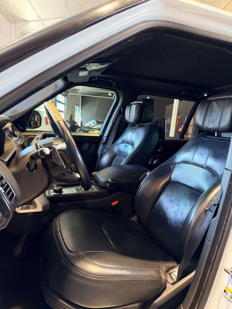 LAND ROVER RANGE ROVER 5.0 V8 SUPERCHARGED LIMOUSINE