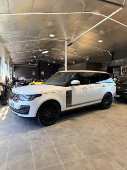 LAND ROVER RANGE ROVER 5.0 V8 SUPERCHARGED LIMOUSINE