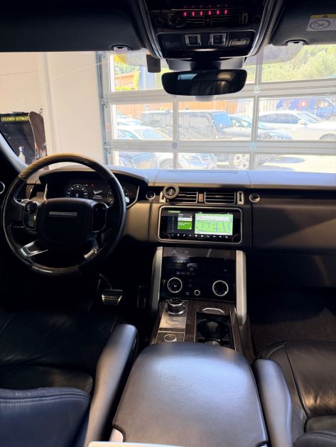 LAND ROVER RANGE ROVER 5.0 V8 SUPERCHARGED LIMOUSINE