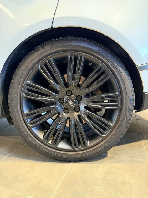 LAND ROVER RANGE ROVER 5.0 V8 SUPERCHARGED LIMOUSINE