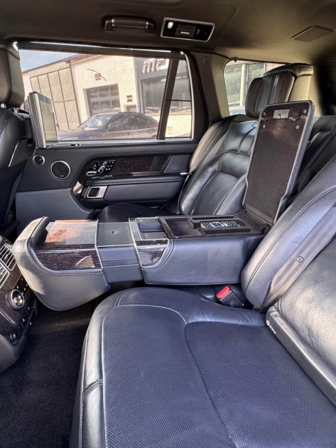 LAND ROVER RANGE ROVER 5.0 V8 SUPERCHARGED LIMOUSINE