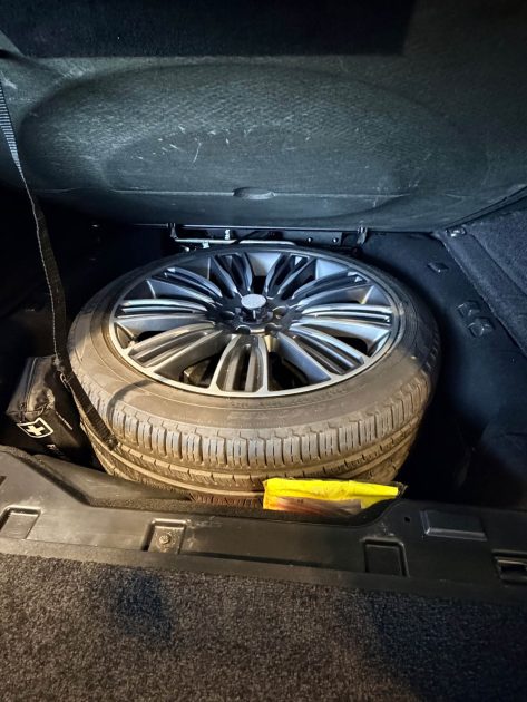 LAND ROVER RANGE ROVER 5.0 V8 SUPERCHARGED LIMOUSINE