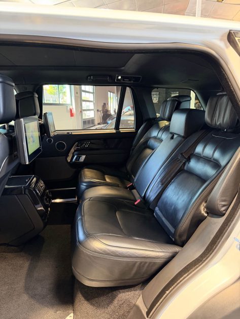 LAND ROVER RANGE ROVER 5.0 V8 SUPERCHARGED LIMOUSINE