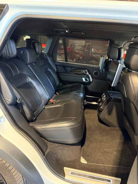 LAND ROVER RANGE ROVER 5.0 V8 SUPERCHARGED LIMOUSINE