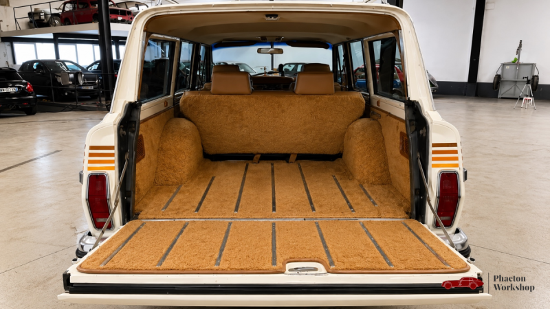 Jeep Grand Wagoneer | 5.9L V8 | BVA | 4x4 | Toit Ouvrant| Gros Frais Recents