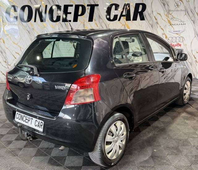TOYOTA YARIS 1.3 VVT_I TRAVEL 2007 - 83 000Kms - Climatisation remier Main - Suivit TOYOTA
