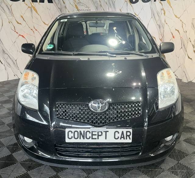 TOYOTA YARIS 1.3 VVT_I TRAVEL 2007 - 83 000Kms - Climatisation remier Main - Suivit TOYOTA