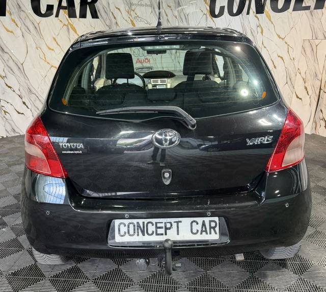 TOYOTA YARIS 1.3 VVT_I TRAVEL 2007 - 83 000Kms - Climatisation remier Main - Suivit TOYOTA