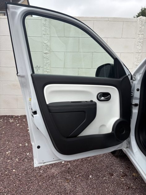 Renault Twingo 3 1.0 Sce 75ch Intens (Garantie 6 mois | Origine France | Suivi Pro)