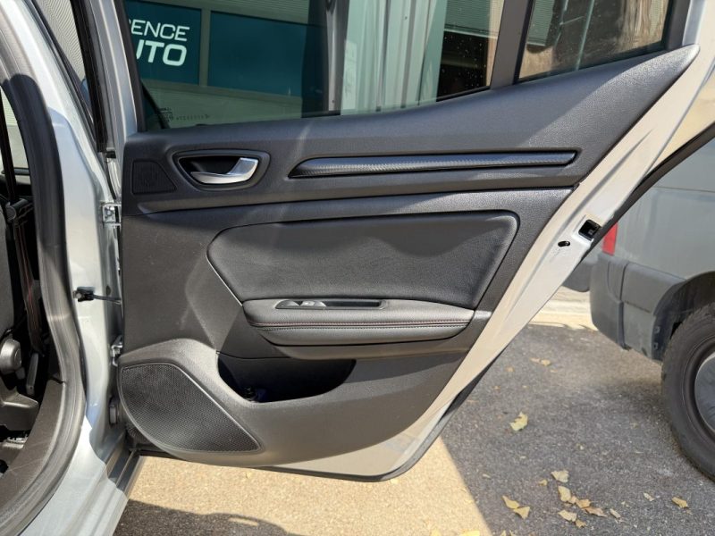 RENAULT MEGANE IV 1.3 TCE - 160 ch - RS Line - ENTRETIENT RENAULT - BOSE