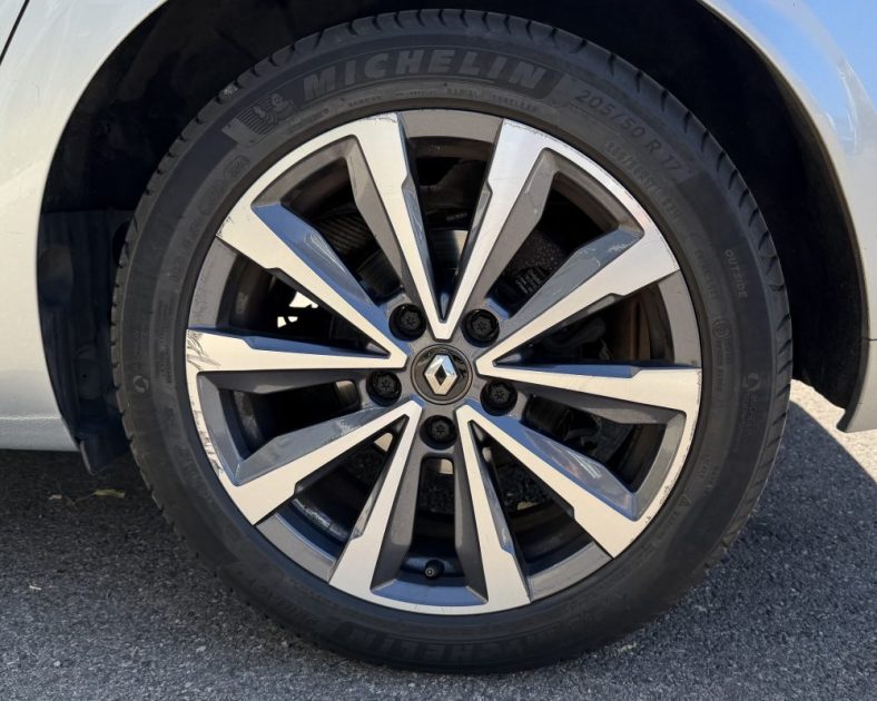 RENAULT MEGANE IV 1.3 TCE - 160 ch - RS Line - ENTRETIENT RENAULT - BOSE