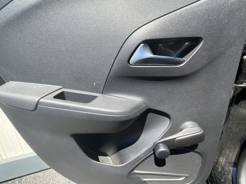 OPEL CORSA F E 136 CV 50 KWH EDITION 