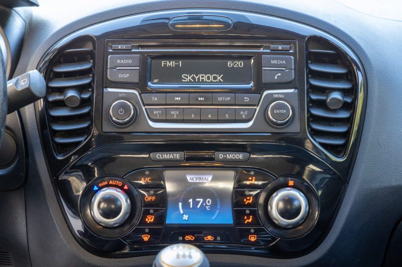 NISSAN JUKE TEKNA 2015