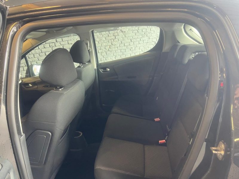 PEUGEOT 207 1.4I 95CH SPORT 