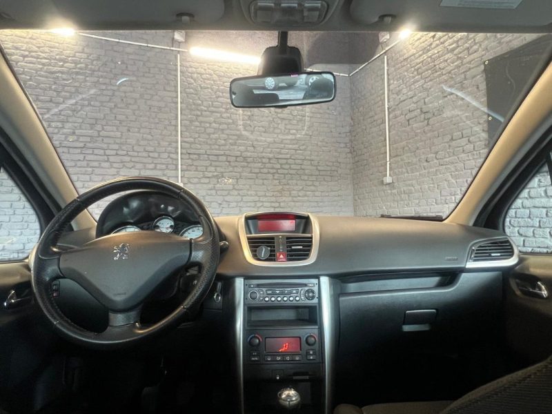 PEUGEOT 207 1.4I 95CH SPORT 