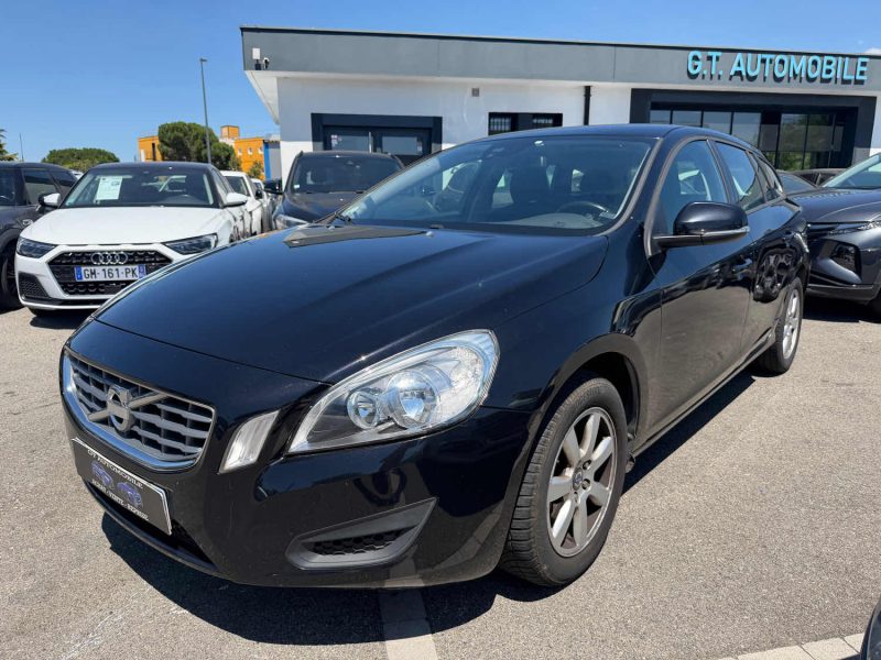 VOLVO V60 BREAK 2.0 D3 136CH KINETIC GEARTRONIC GARANTIE